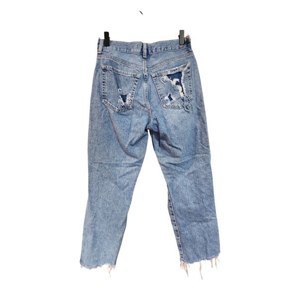 Distressed High-Waist Mom Jeans With Frayed Hem & Ripped Knees - Forever 21 - Si - Picture 2 of 5